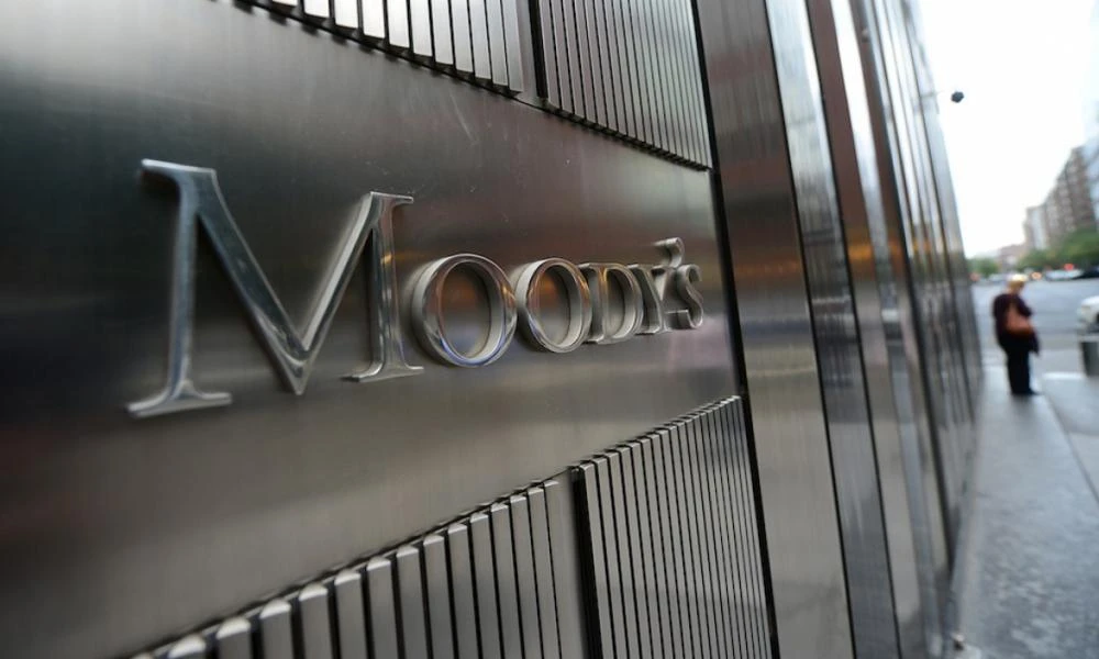 Moody’s: Πιθανή αναβάθμιση στην αξιολόγηση της ελληνικής οικονομίας τον Σεπτέμβριο